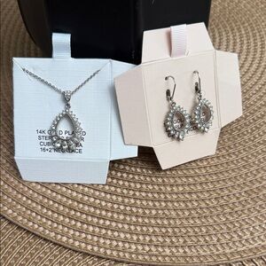 Elegant Silver Necklace and Earring Set